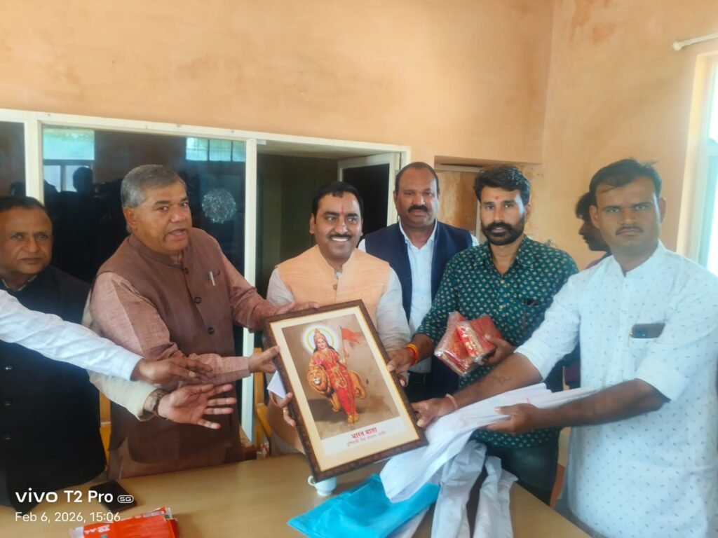 Mahidpur : महिदपुर विधानसभा के कई क्षेत्रों में आयोजक पूर्णिमाश्री सेवा संगठन, उज्जैन द्वारा निशुल्क ह्रदय जॉच शिविर अभियान।