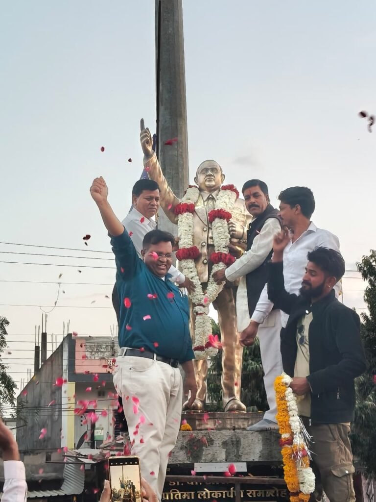 Ujjain : डॉ अंबेडकर प्रतिमा स्थल पर धूमधाम से हुआ मदनलाल मालवीय ,गणपत लाल डाबी और प्रवीण चौहान का स्वागत